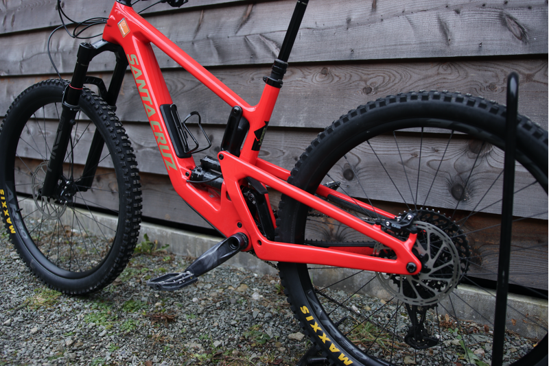 Ex-Demo Bike - Santa Cruz 5010 - S Model 23 - Medium - Gloss Red-11